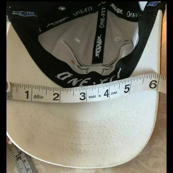 Texas Longhorns  Fitted Orange/ Black Cap Hat‎ - Picture 4 of 5